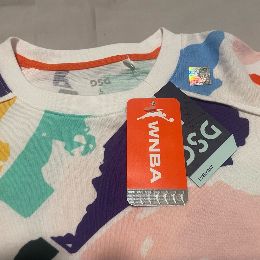 WNBA Girls Crop Top Loose-Fit in size L (14) NWT Basketball DSG - Picture 2 of 6